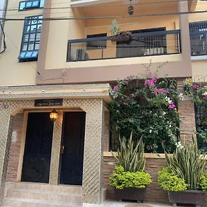 Adja Binta Kane Sour Apartment Dakar